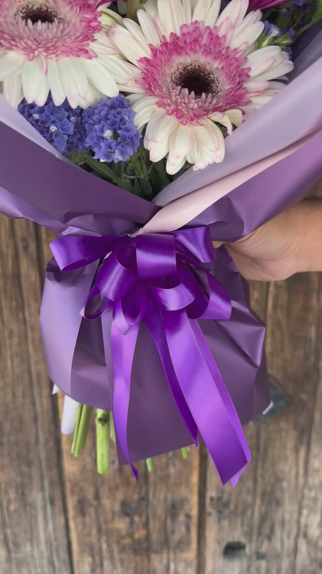 Bouquet Aura Púrpura